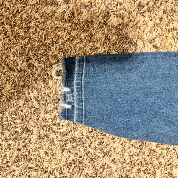 Distressed Women’s Denim sz 32 - Picture 7 of 11